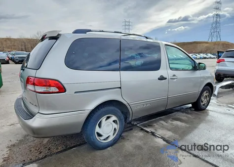 2001 Toyota Sienna Le z USA, uszkodzony, nr VIN 4T3ZF13C71U369047